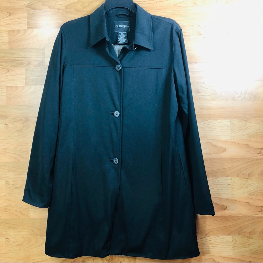 OutBrook Size: M(8-10) Women’s Button Front Lightweight jacket